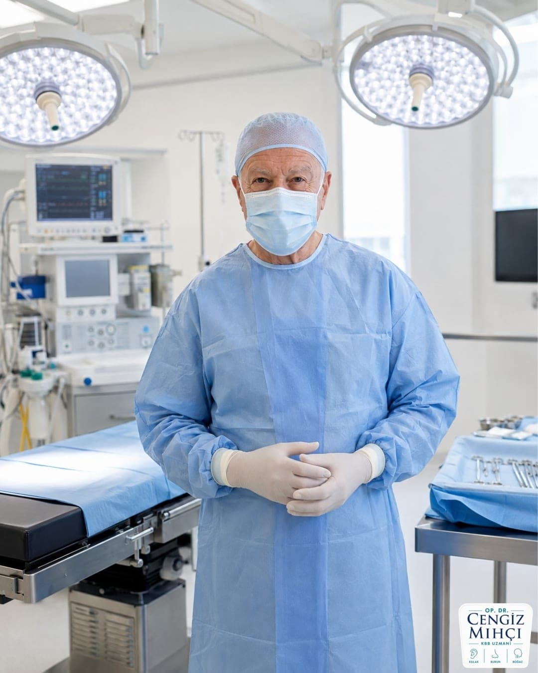 Op. Dr. Cengiz Mıhçı ameliyathanede